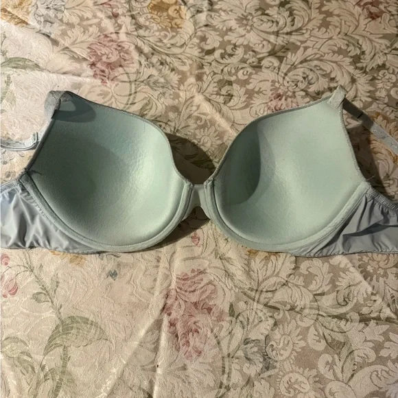Victoria’s Secret Lightly Lined T-Shirt Bra 38C - Picture 4 of 8